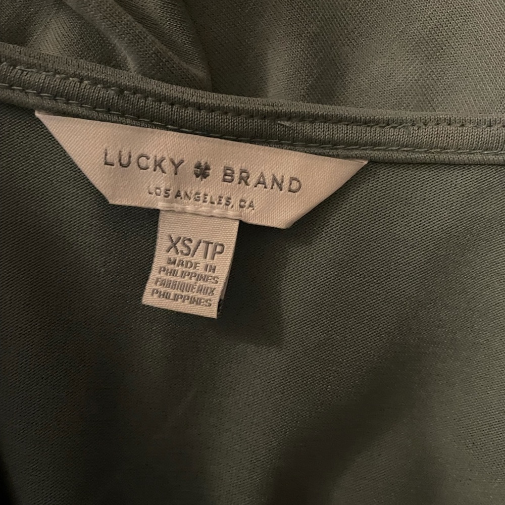 NET Lucky Brand Top - Picture 6 of 6